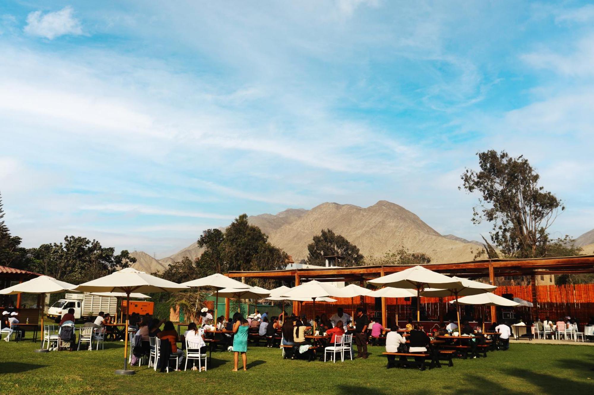 Los Andes - Restaurant & Bungalows Cieneguilla Exterior photo